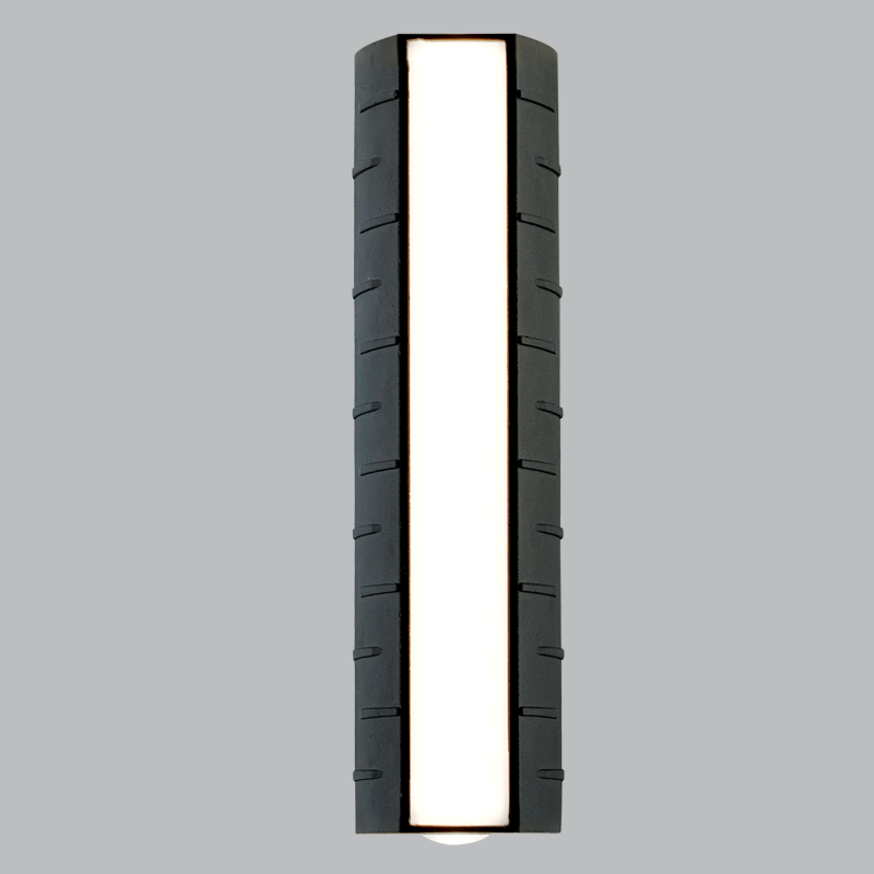 L558 BLACK